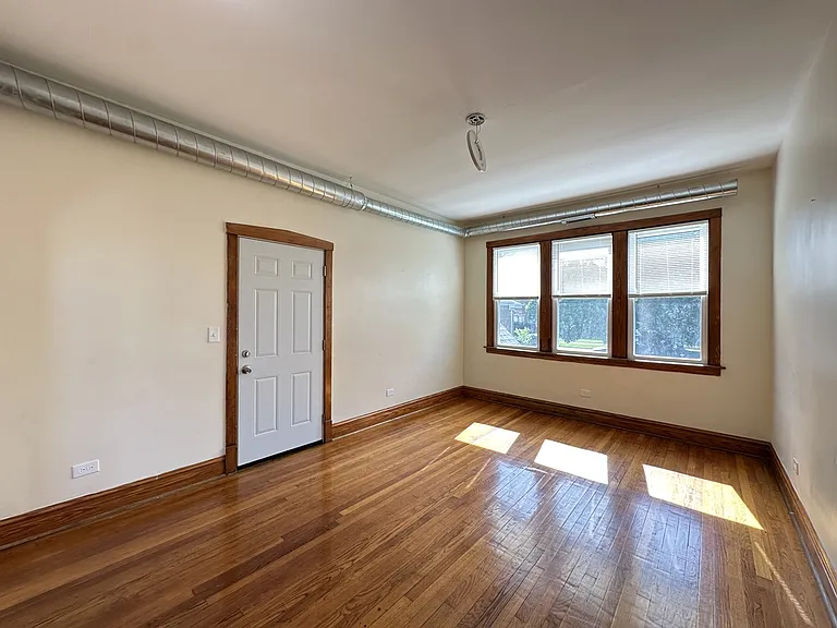 5433 S Millard Ave #3 — Photo 10