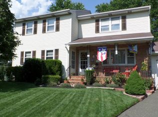 23 Jill Ct, Edison, NJ 08817