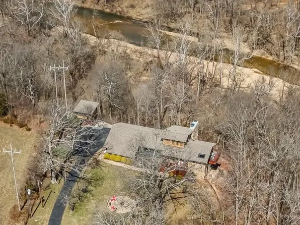 7119 E State Hwy D, Rogersville, MO 65742