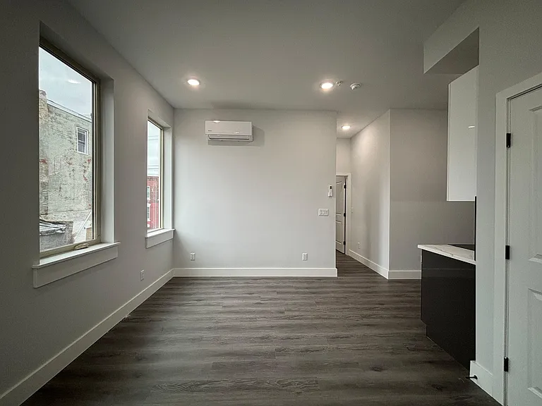 1515-19 W Dauphin St #7 — Photo 3