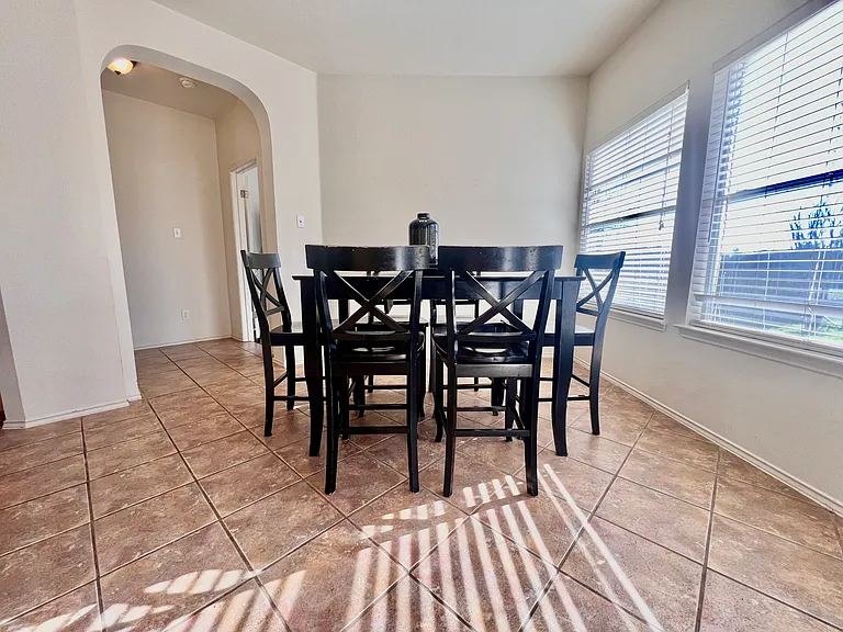 4701 Norman Trl — Photo 5