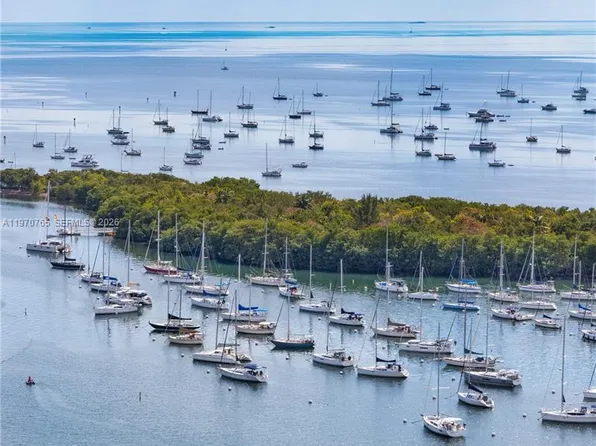 2831 S Bayshore Dr Unit 2201, Miami, FL 33133