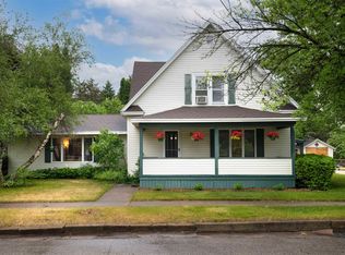 345 Horne St, Redgranite, WI 54970