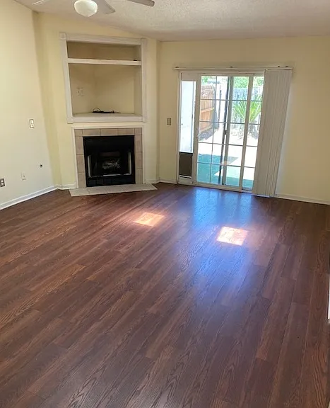 1490 Amanda Park Ln — Photo 4