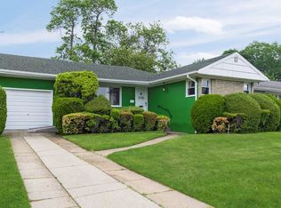 2199 Jacqueline Ave, Bellmore, NY 11710