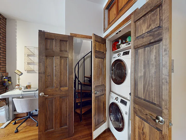 308 W 77th St #9 — Photo 9