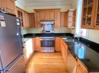 61 Cedar St, Cambridge, MA 02140