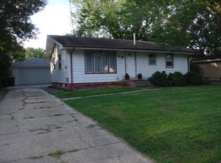 280 Bel Aire Dr, Waukee, IA 50263