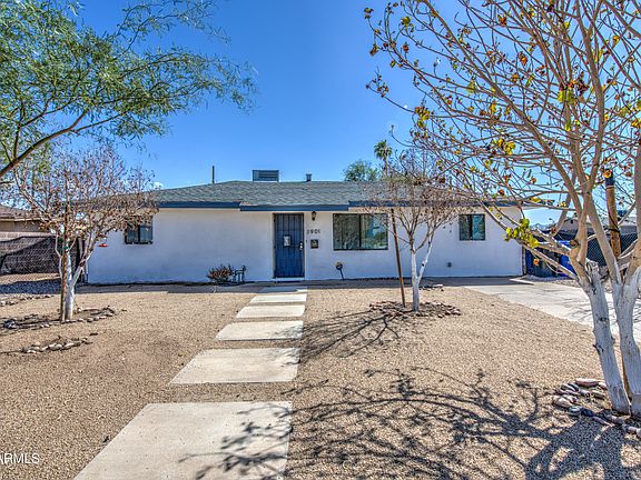 2nd image of 1901 E ENCINAS Lane