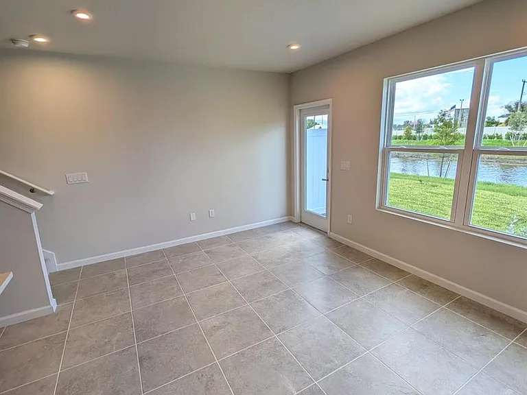106 Savannah Lakes Blvd — Photo 8