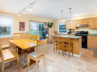 2797 Malletts Bay Avenue, Colchester, VT 05446