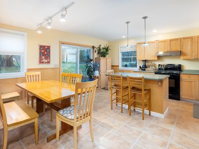 2797 Malletts Bay Avenue, Colchester, VT, 05446