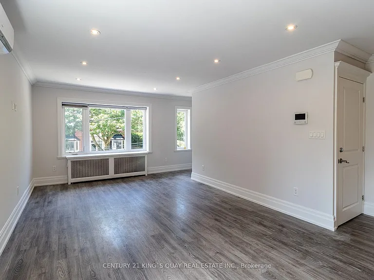 301 Cleveland St #301 — Photo 5