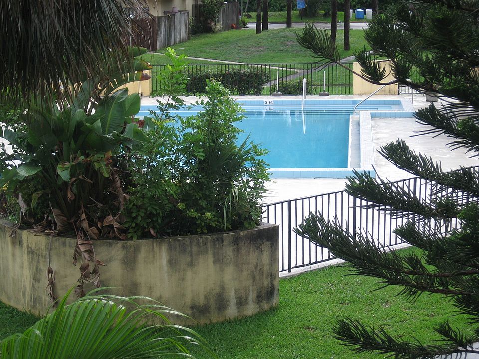 COMMUNITY POOL