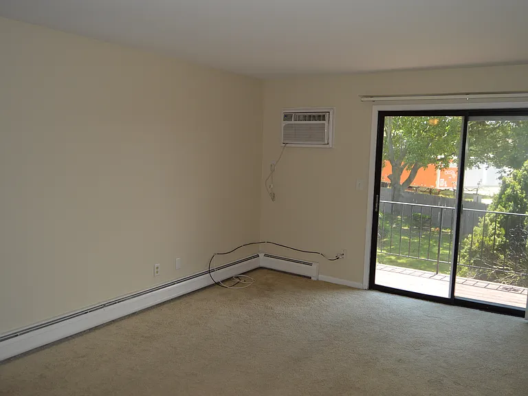 57 Washington Blvd #212 — Photo 6