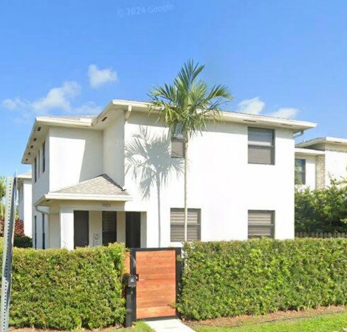 3 bed, 2.5 bath, 2130 sqft, $3,950 — Photo 1