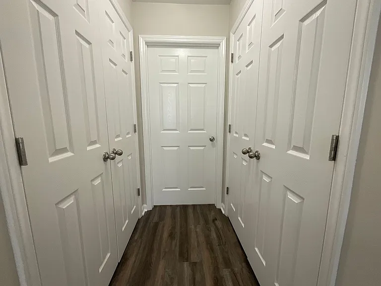 Meridian Park Apartments — Photo 43