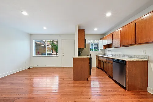 Arsenal Park Apartments Photo 1