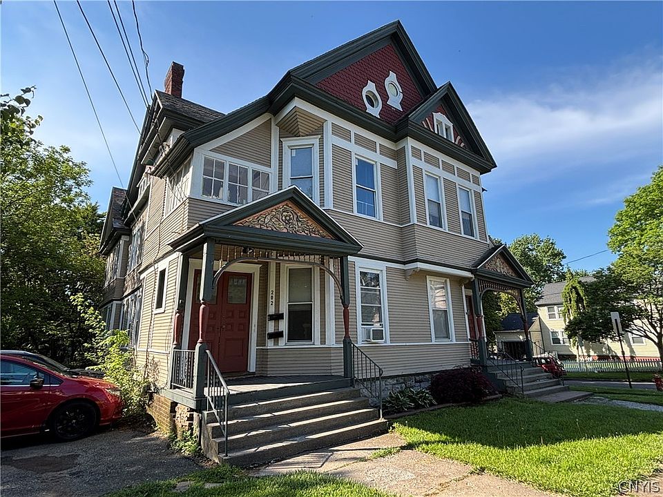 1st image of 200 Green St