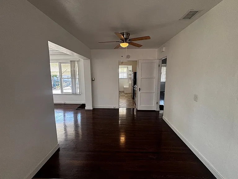 3689 Moultrie Ave — Photo 10