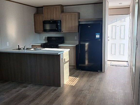 3rd image of 2614 Tiffin Ave #41