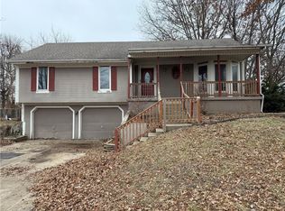 1437 SW Madison St, Lees Summit, MO 64081