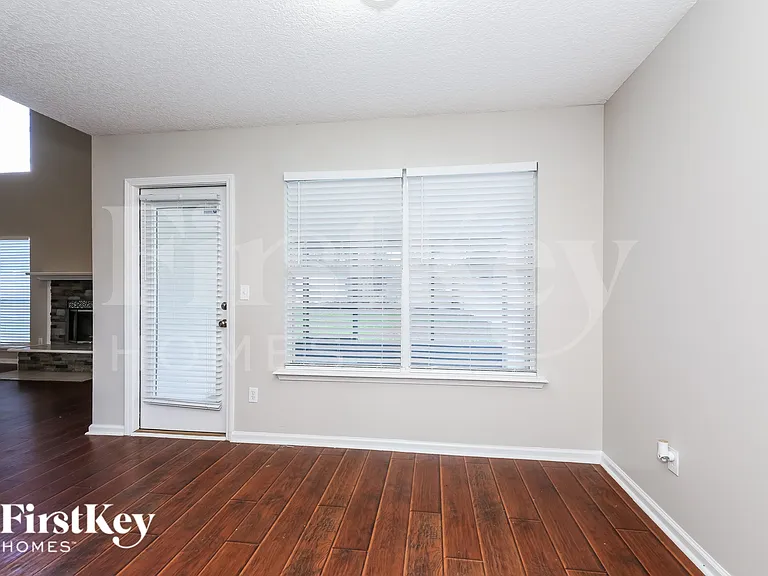 2921 Ravine Hill Dr — Photo 6