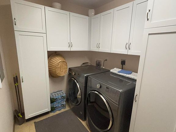 3rd image of 17 White Tail Cir