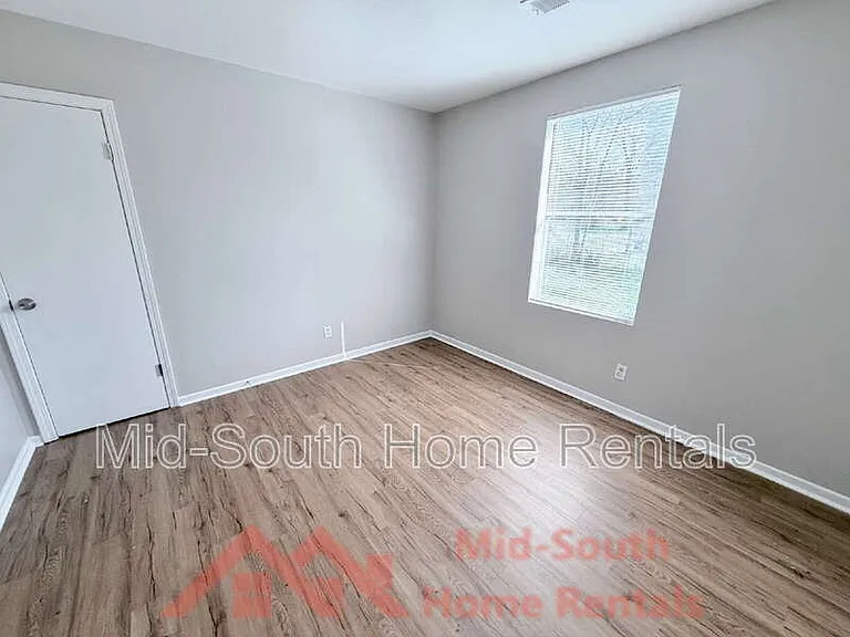 1549 Patton St — Photo 16