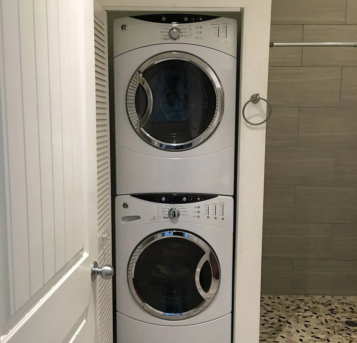 Studio, 400 sqft, $2,000 — Photo 4