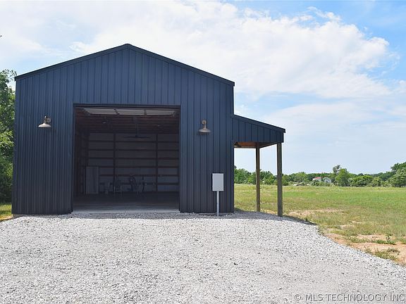 4th image of 21802 N 4250th Rd
