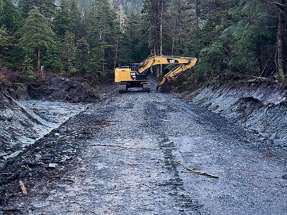 4th image of 421 Mitkof Hwy