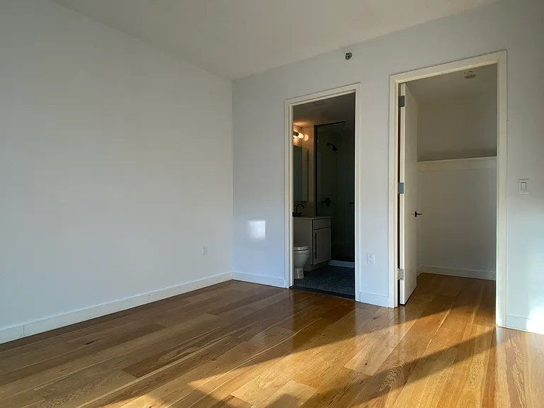 180 Nassau St #10A — Photo 11