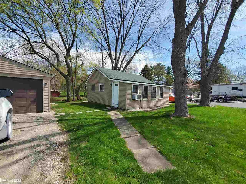 5339 River Rd photo 1