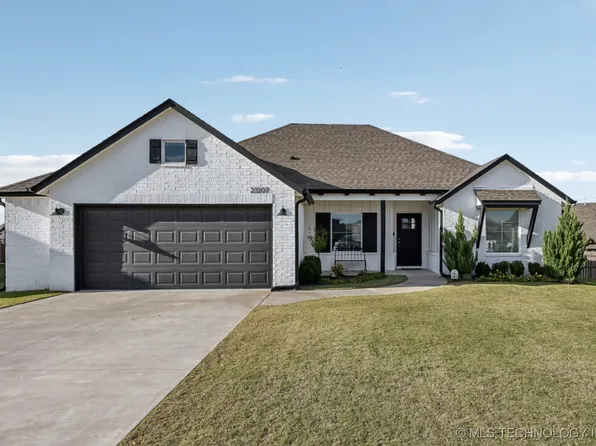 23207 E 104th St S, Broken Arrow, OK 74014