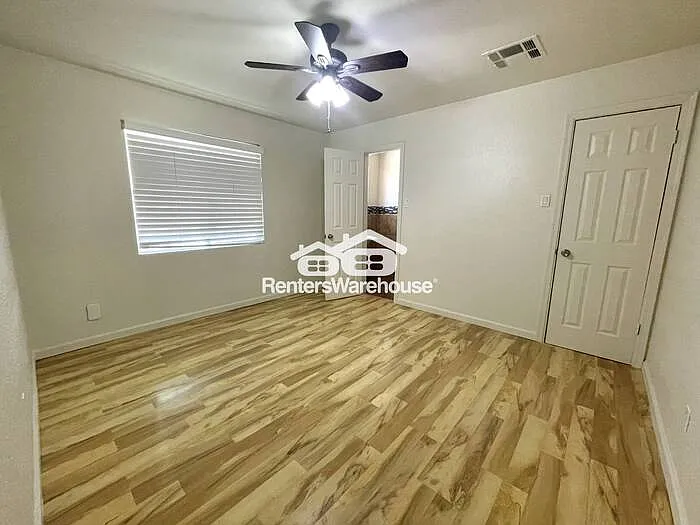 760 N Evergreen St — Photo 12