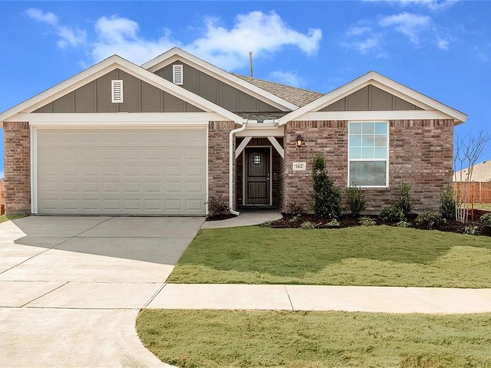 1st image of 2200 Broken Arrow Dr