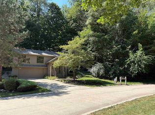 1621 N Little River Ct, Huntington, IN 46750