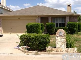 5525 Four Winds Dr, Arlington, TX 76018