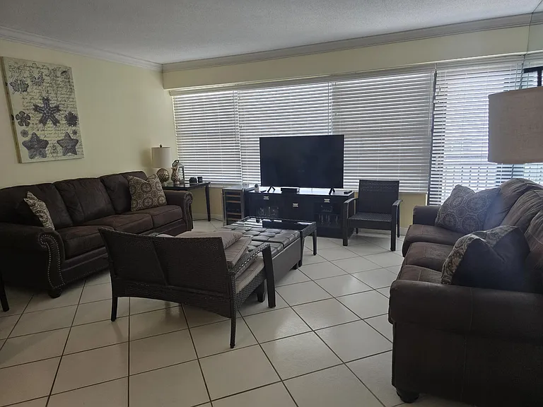 3800 Galt Ocean Dr #707 — Photo 4