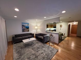 6449 S Normandy Ave APT 3N, Chicago, IL 60638