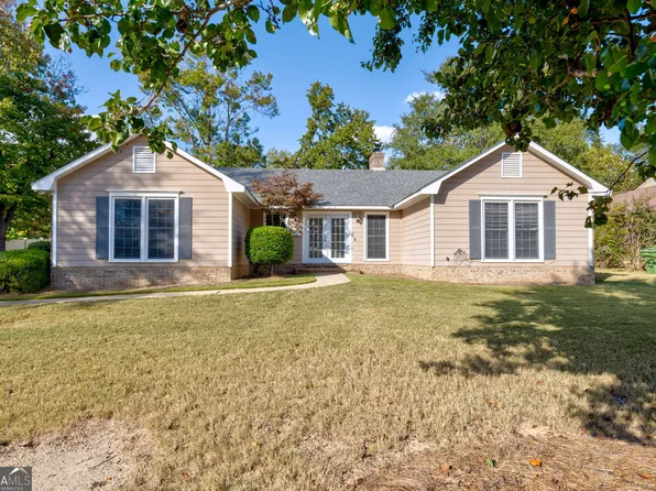 3725 Nutmeg Dr, Columbus, GA 31909