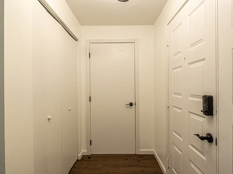 111 Commons Dr — Photo 4