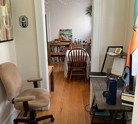 4th image of 1030 N Pearl St APT 10