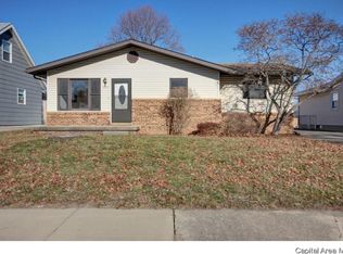3013 Selkirk Rd, Springfield, IL 62702