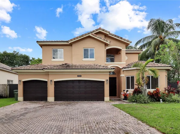 1922 SE 22nd Ct, Homestead, FL 33035