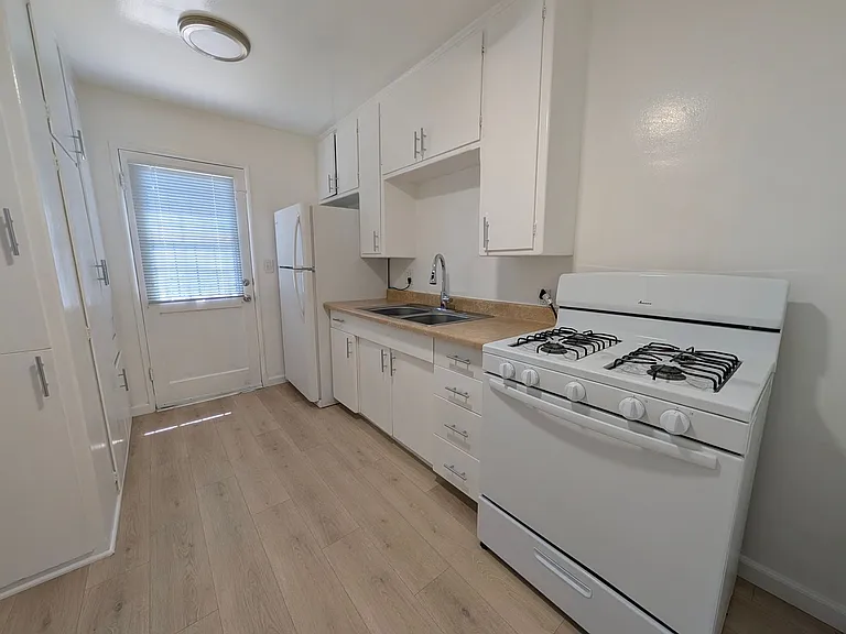 Park Vista Apartments — Photo 9
