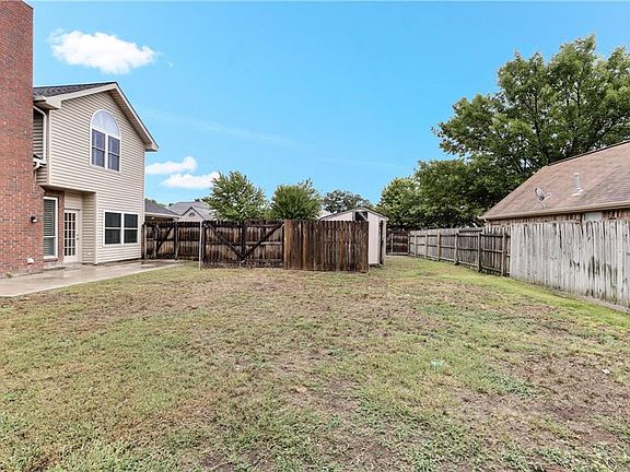 5th image of 4227 Norway Ln