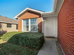 8605 King Ranch Dr, Aubrey, TX 76227