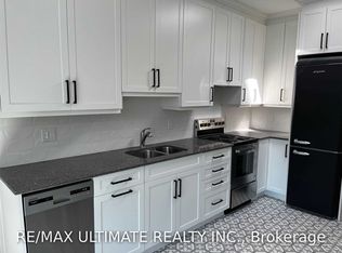 1065 B Saint Clair Ave W, Toronto, ON M6E1A6